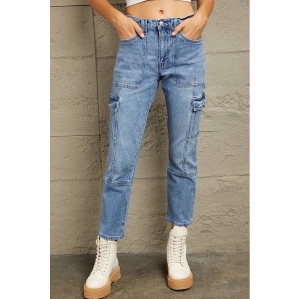 KanCan slim straight cargo jeans, new condition.
